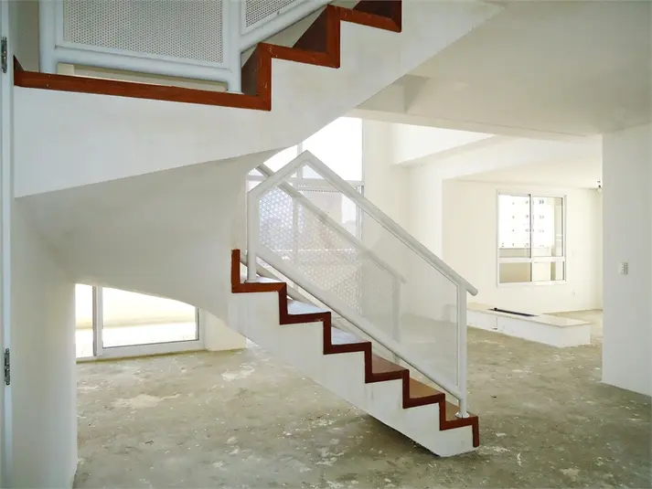Duplex com 4 quartos à venda em Santana – SP