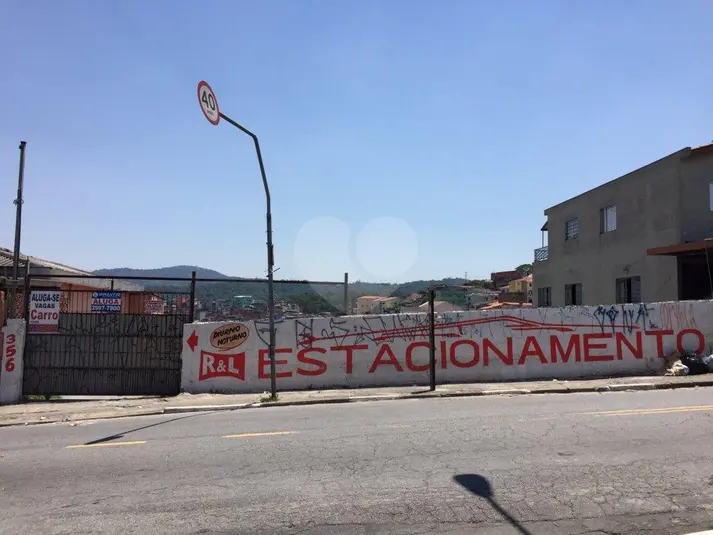 Terreno com 2 quartos para alugar em Jardim Peri – SP