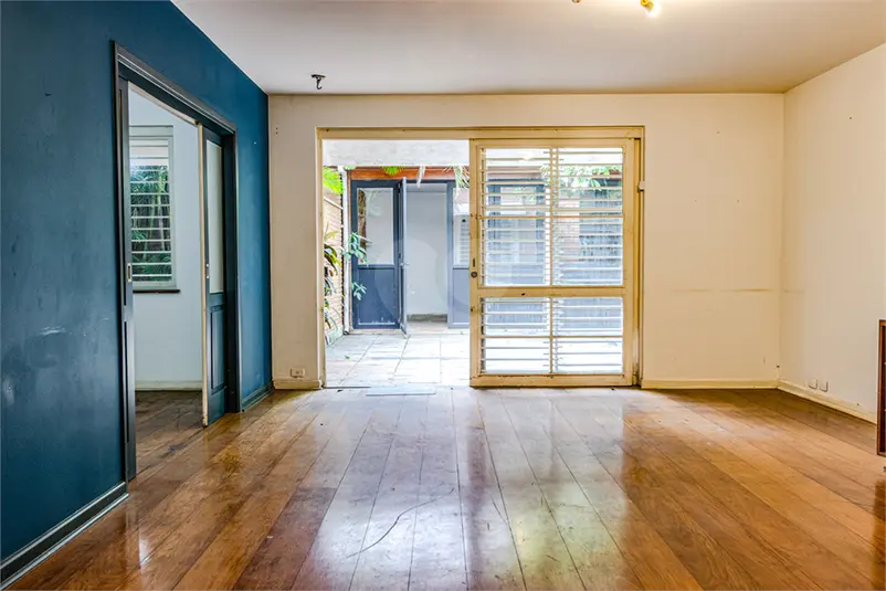 Casa com 4 quartos à venda em Alto de Pinheiros – SP