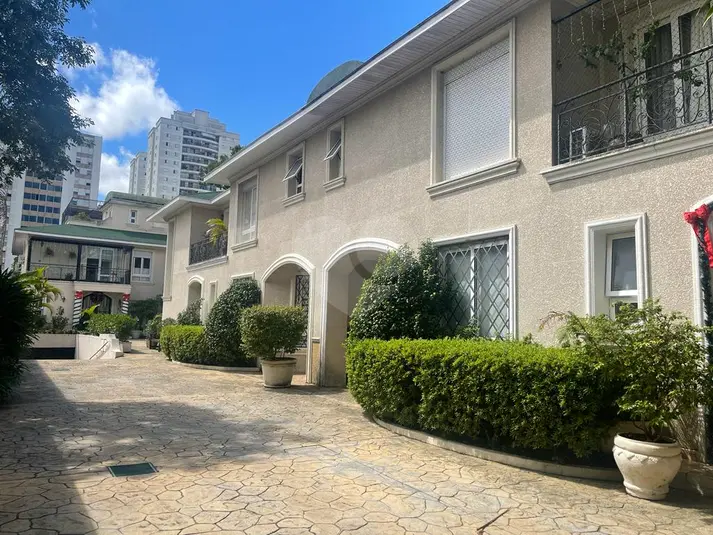 Condomínio com 4 quartos à venda em Alto da Boa Vista – SP