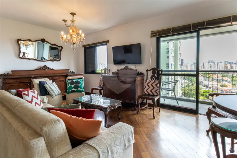 Apartamento com 2 quartos à venda em Moema – SP