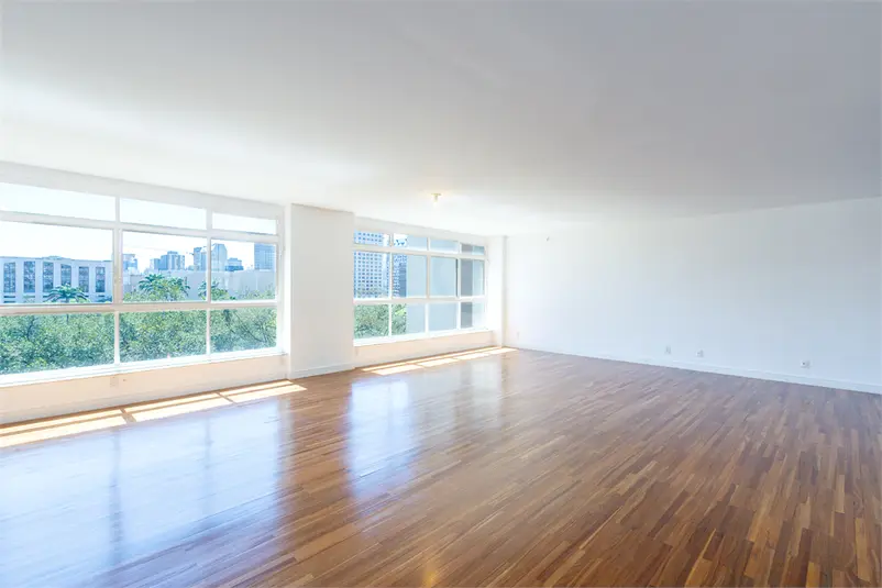 Apartamento com 4 quartos à venda em Jardim Europa – SP