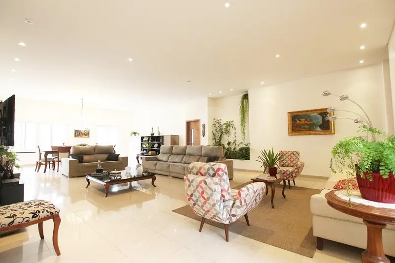 Casa com 4 quartos à venda ou para alugar em Butantã – SP