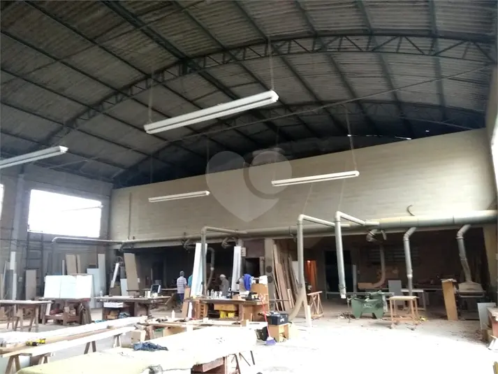 Prédio inteiro à venda em Jaçanã – SP