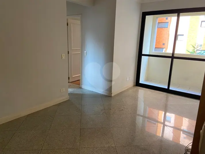Apartamento com 3 quartos para alugar em Santana – SP