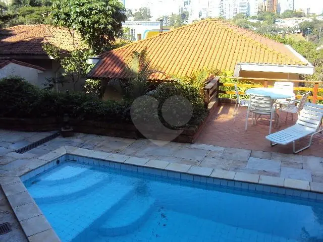 Casa com 5 quartos à venda em Pacaembú – SP