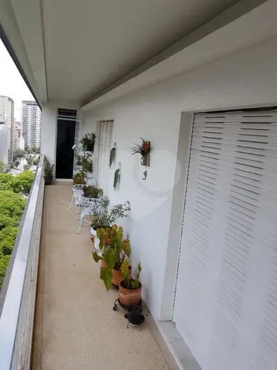 Apartamento com 3 quartos à venda em Centro – SP