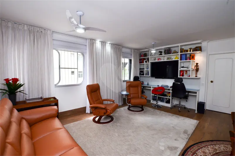 Apartamento com 3 quartos à venda em Moema – SP