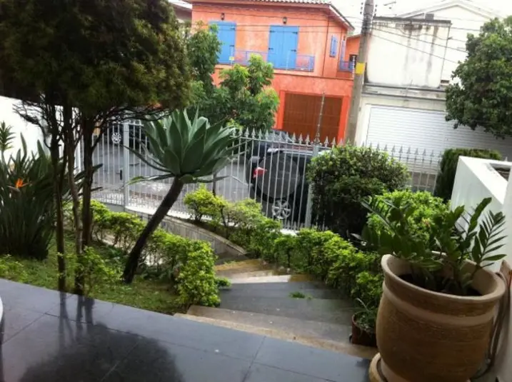 Sobrado com 4 quartos à venda ou para alugar em Moema – SP