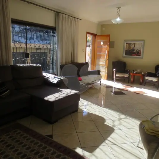 Sobrado com 4 quartos à venda em Cambuci – SP