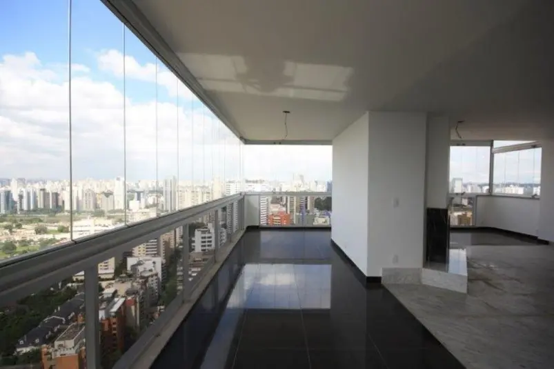 Cobertura com 4 quartos à venda em Morumbi – SP