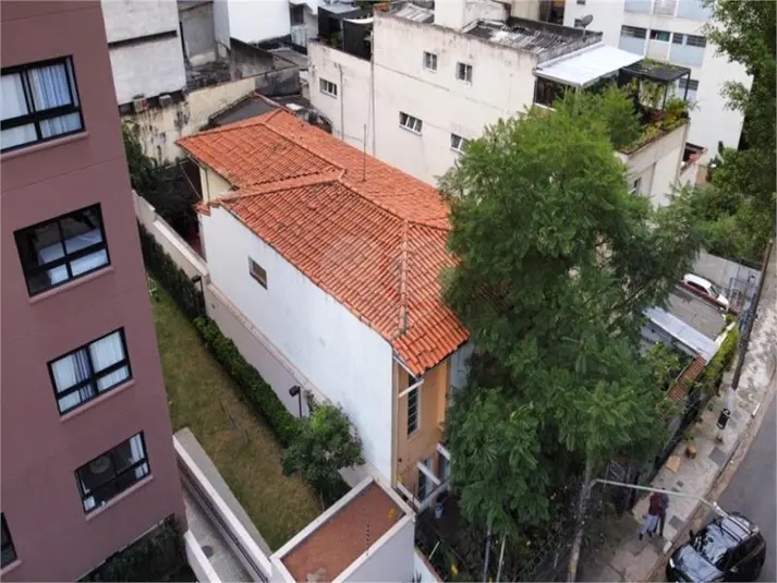Casa com 6 quartos à venda em Bela Vista – SP