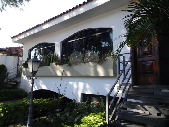 Casa térrea com 5 quartos para alugar em Alto da Lapa – SP