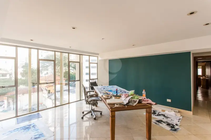 Apartamento com 3 quartos à venda em Moema – SP