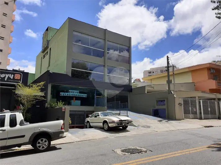 Prédio inteiro à venda em Alto de Pinheiros – SP