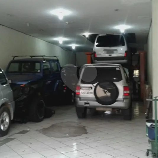 Prédio inteiro à venda em Santana – SP