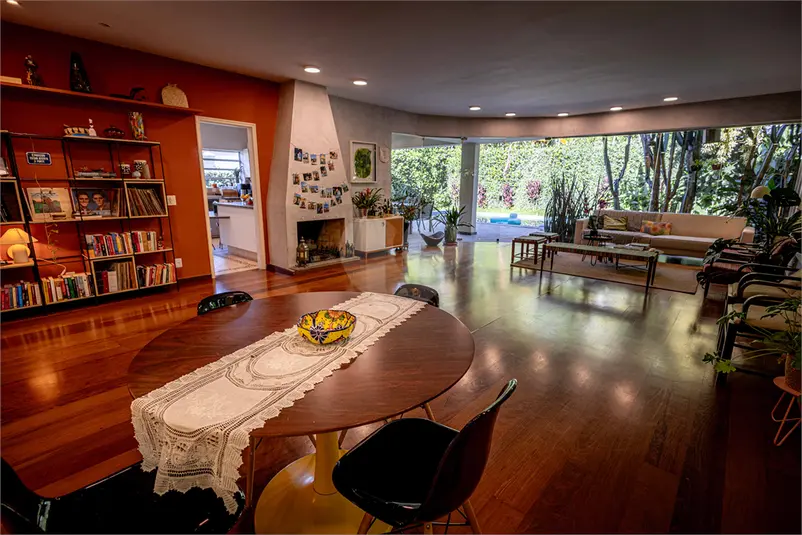 Casa térrea com 3 quartos à venda em Alto de Pinheiros – SP