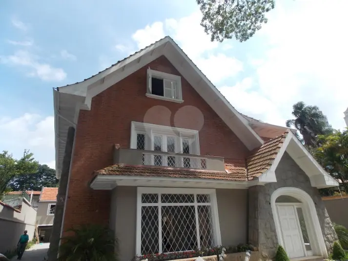 Sobrado com 5 quartos à venda em Jardim Luzitânia – SP