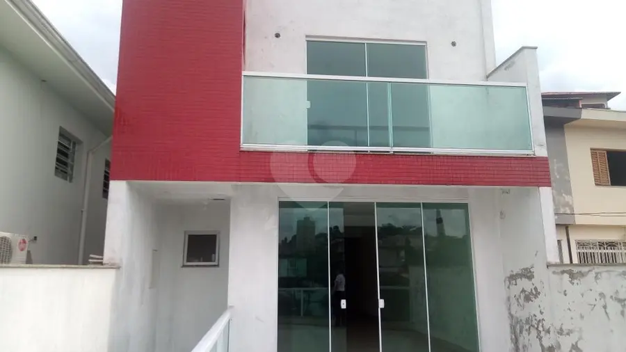Prédio inteiro à venda ou para alugar em Santana – SP