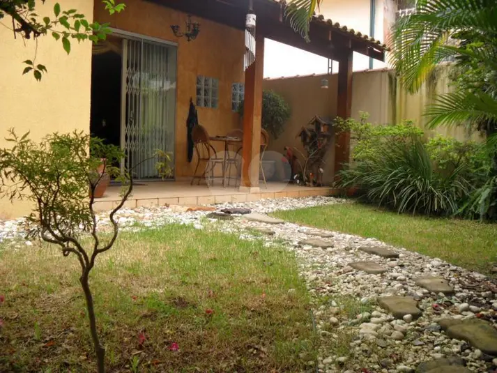 Sobrado com 4 quartos à venda em Chácara Flora – SP