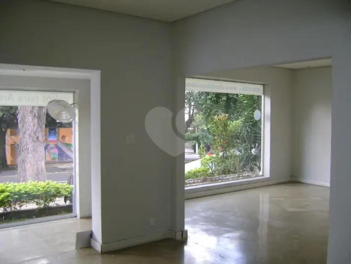 Casa à venda ou para alugar em Alto da Lapa – SP