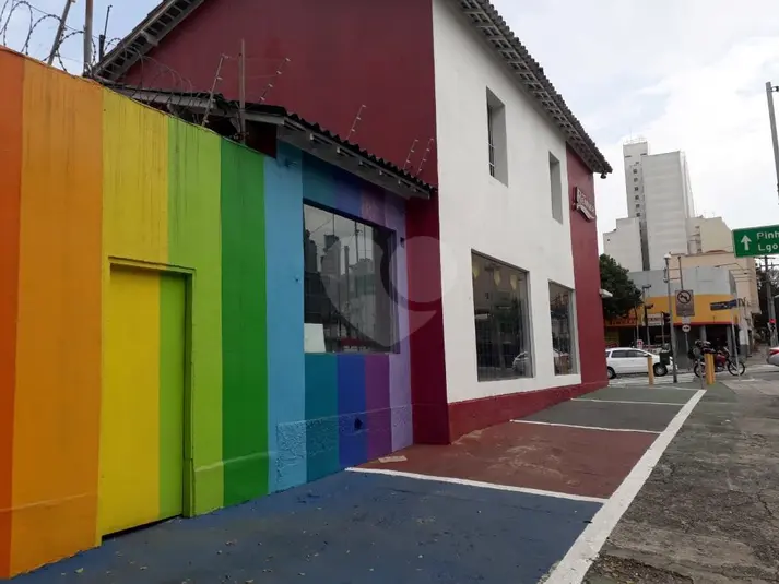 Casa à venda em Jardim América – SP