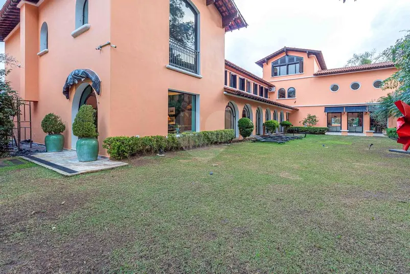 Sobrado com 4 quartos à venda em Jardim Guedala – SP