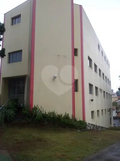 Prédio inteiro à venda em Saúde – SP