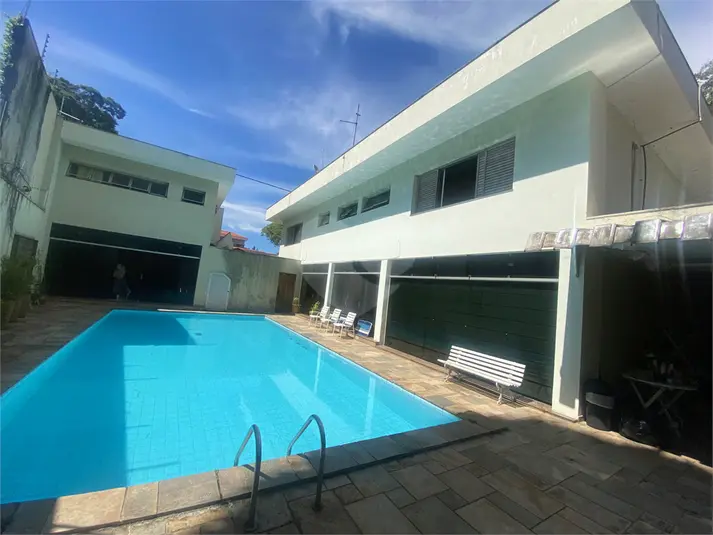 Casa com 1 quarto à venda em Alto de Pinheiros – SP