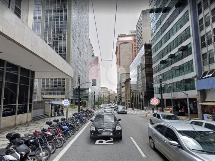 Prédio inteiro à venda em Centro – SP