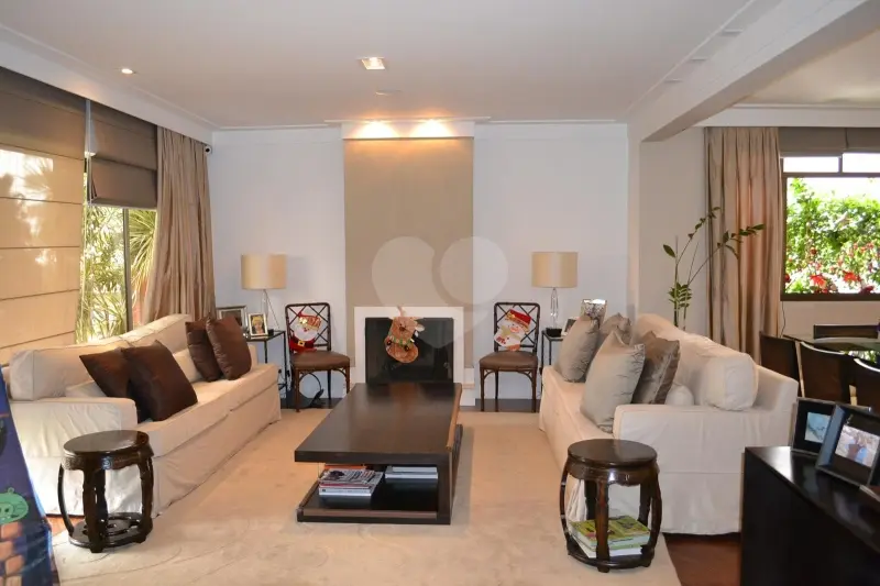 Apartamento com 2 quartos à venda em Moema – SP