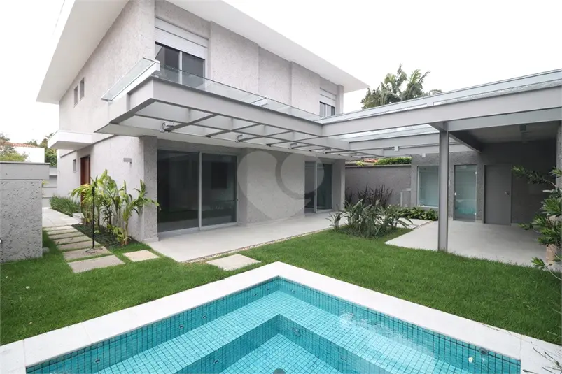 Sobrado com 4 quartos à venda em City Pinheiros – SP