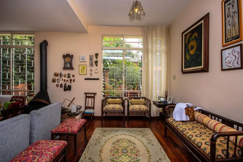 Casa com 4 quartos à venda em Sumaré – SP