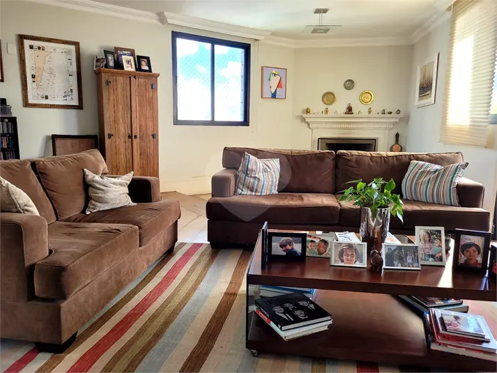 Apartamento com 3 quartos à venda em Moema – SP