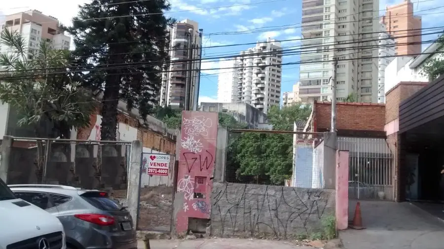 Terreno à venda em Santana – SP