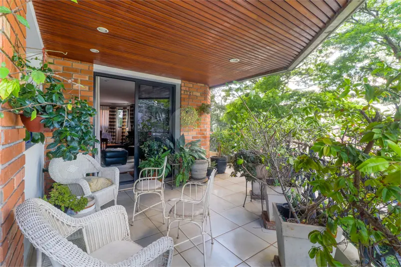 Apartamento com 4 quartos à venda em Alto de Pinheiros – SP