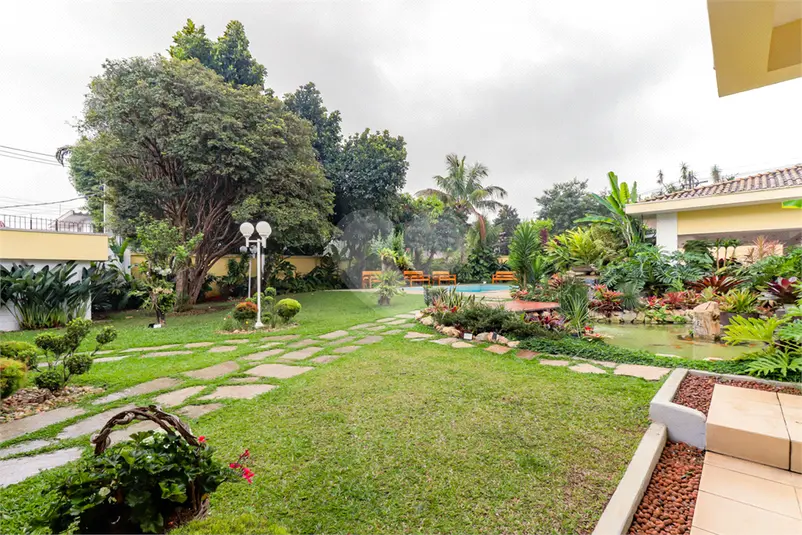 Casa com 3 quartos à venda em Alto de Pinheiros – SP