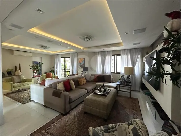 Apartamento com 4 quartos à venda em Jardim Europa – SP