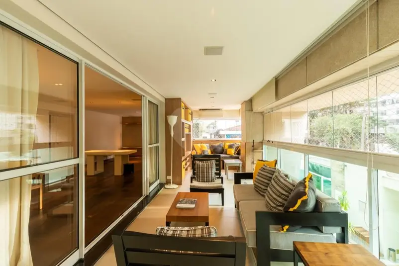 Apartamento com 3 quartos à venda em Moema – SP