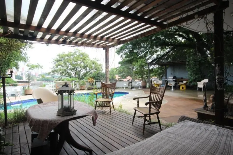 Casa com 4 quartos à venda em Pacaembú – SP