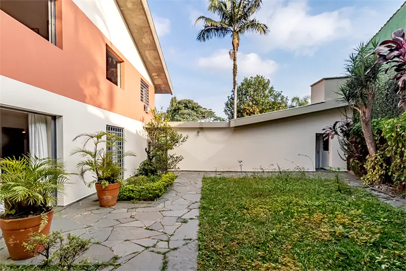 Sobrado com 4 quartos à venda em City Pinheiros – SP