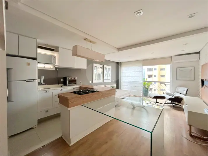 Duplex com 1 quarto à venda ou para alugar em Vila Nova Conceição – SP