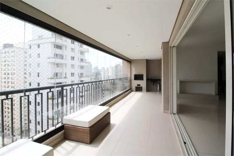 Apartamento com 3 quartos à venda em Itaim Bibi – SP
