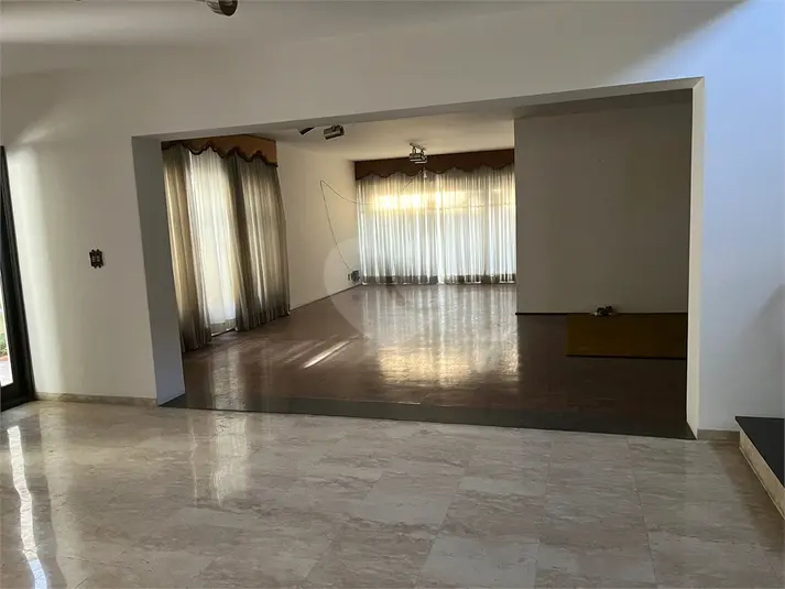 Sobrado com 4 quartos à venda ou para alugar em Vila Nova Conceição – SP