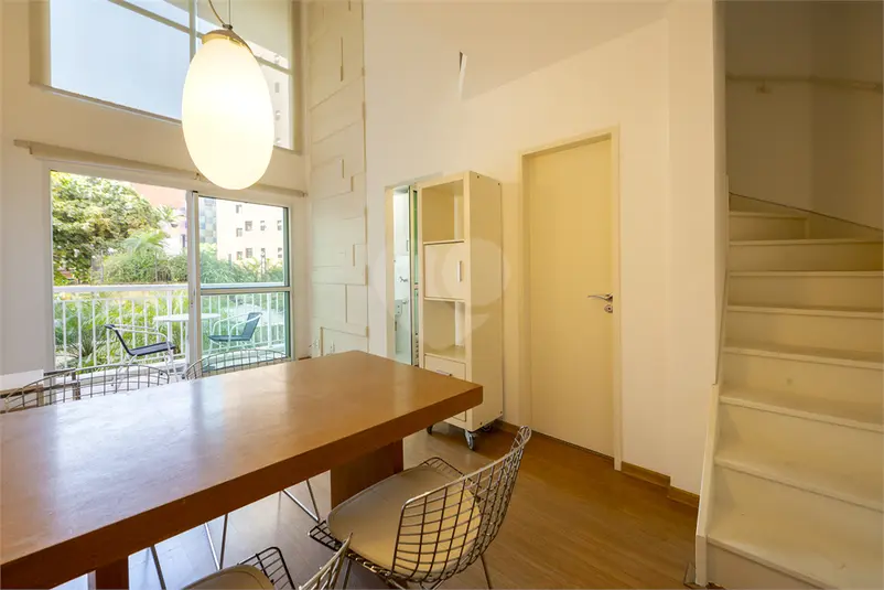 Duplex com 1 quarto à venda ou para alugar em Vila Nova Conceição – SP