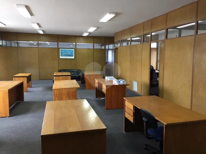 Prédio inteiro à venda ou para alugar em Saúde – SP