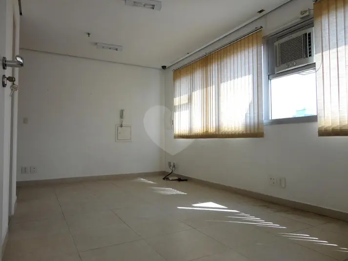 Salas à venda em Lapa – SP