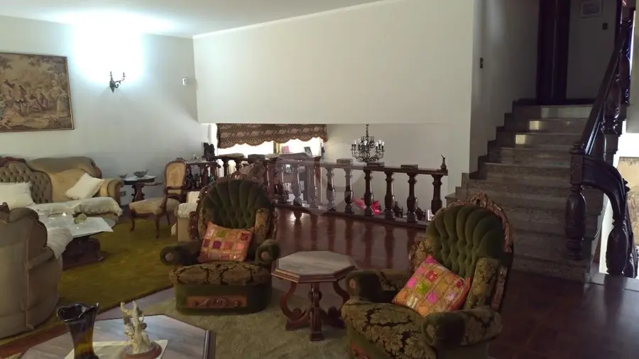 Casa com 4 quartos à venda ou para alugar em Vila Paulicéia – SP