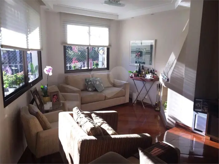 Apartamento com 4 quartos para alugar em Morumbi – SP