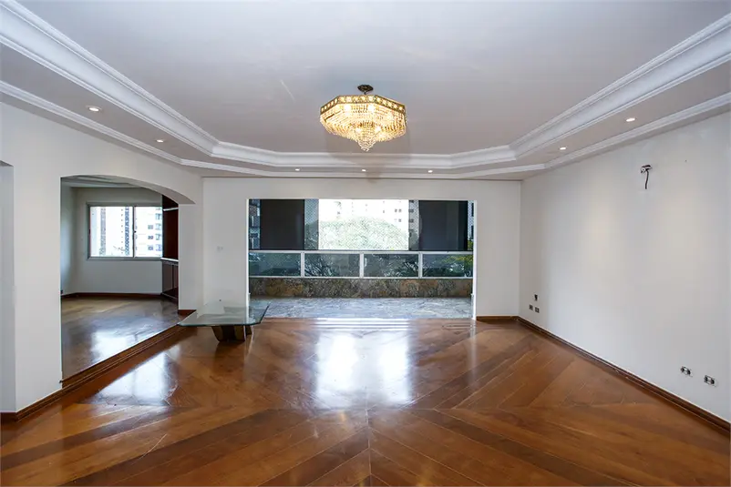 Apartamento com 4 quartos à venda em Moema – SP